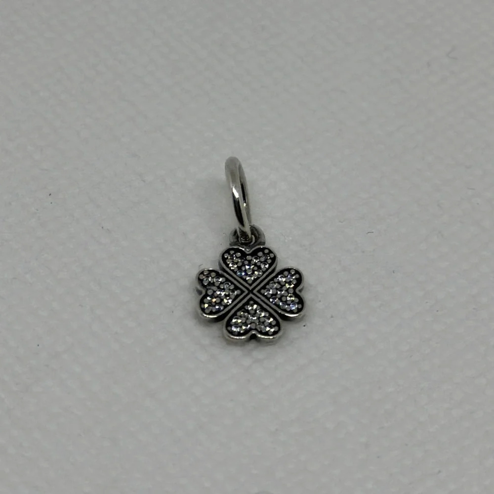 Pandora Lucky charm swarovski crystals
